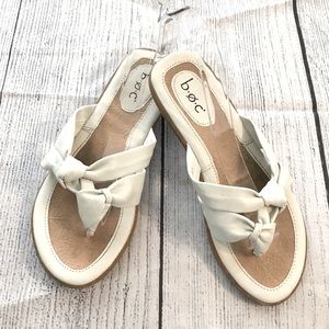b o c. size 6m white thong sandals